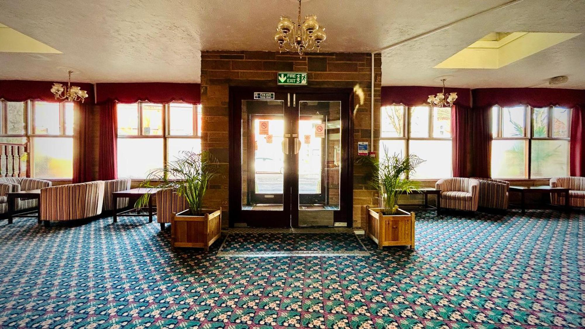 The Columbia Hotel Wellingborough Kültér fotó