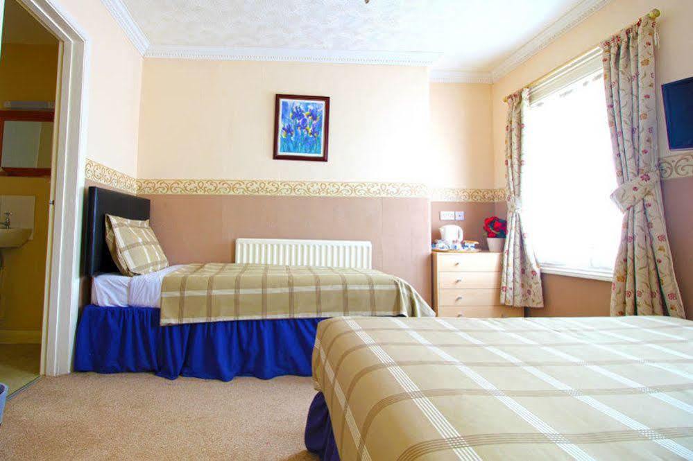 The Columbia Hotel Wellingborough Kültér fotó